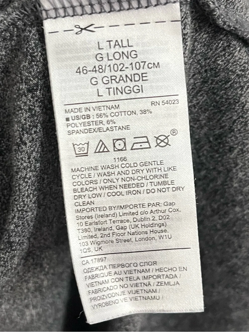 Banana Republic Men's Gray Long-Sleeve Henley